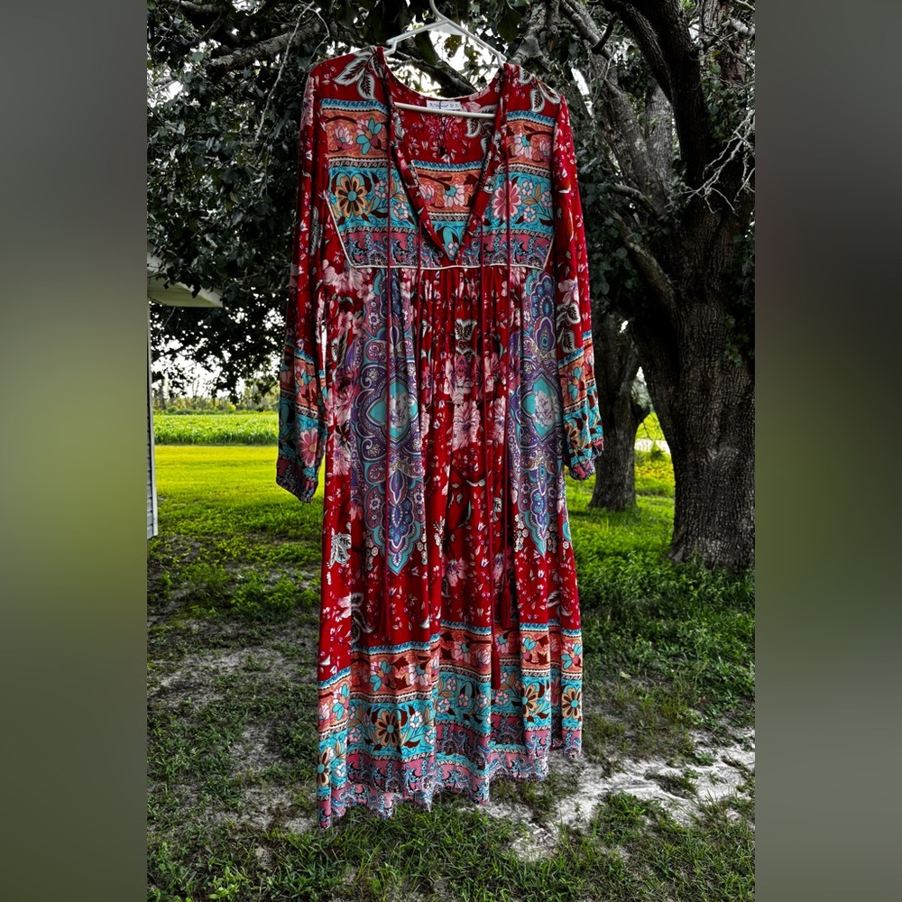 R. Vivimos midi dress 🌹